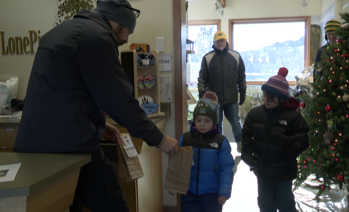 Jr. Ranger to-go kits are perfect to keep kids learning during the holidays - Vimarsana News